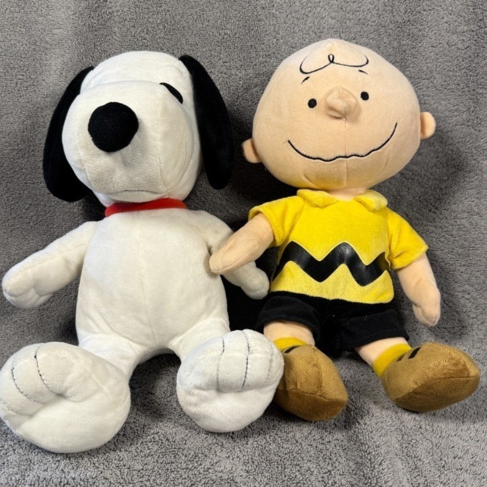 Kohls Cares Charlie Brown and Snoopy Plush Limited Edition